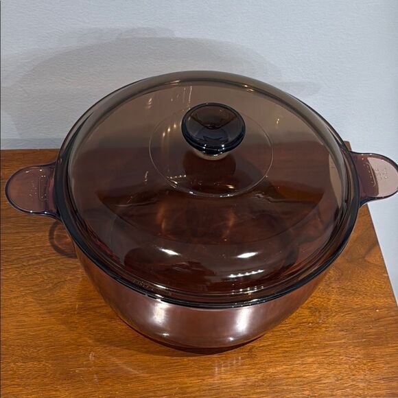 Vintage Vision Corning ware Glass Cookware with Lid - Brown - Picture 2 of 4